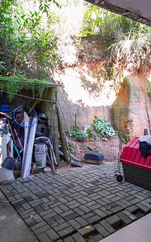 Casa de condomínio à venda com 150m², 3 quartos e 1 vaga Casa de condomínio à venda com 150m², 3 quartos e 1 vagaÁrea de Serviço