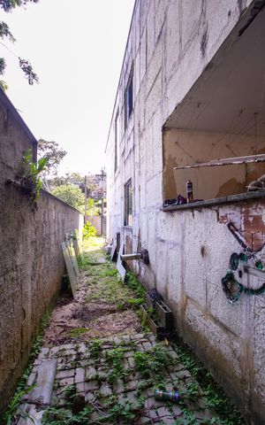 Casa de condomínio à venda com 150m², 3 quartos e 1 vaga Casa de condomínio à venda com 150m², 3 quartos e 1 vagaQuintal