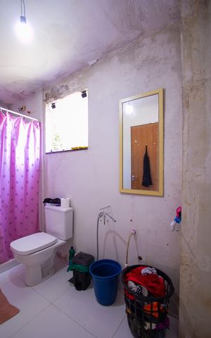 Casa de condomínio à venda com 150m², 3 quartos e 1 vaga Casa de condomínio à venda com 150m², 3 quartos e 1 vagaBanheiro das Suítes 2 e 3