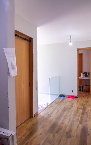 Casa de condomínio à venda com 150m², 3 quartos e 1 vaga Casa de condomínio à venda com 150m², 3 quartos e 1 vagaCorredor