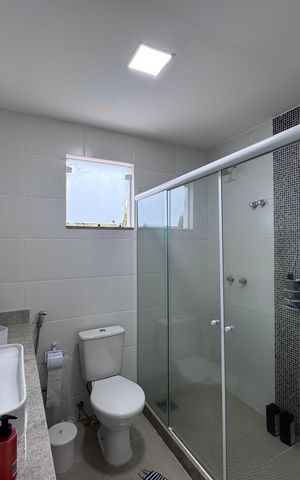 Casa de condomínio à venda com 180m², 4 quartos e 2 vagas Casa de condomínio à venda com 180m², 4 quartos e 2 vagasSuíte 4 - Banheiro