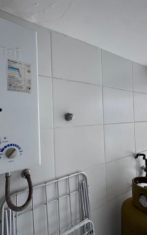 Casa de condomínio à venda com 180m², 4 quartos e 2 vagas Casa de condomínio à venda com 180m², 4 quartos e 2 vagasÁrea de Serviço