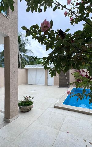 Casa de condomínio à venda com 180m², 4 quartos e 2 vagas Casa de condomínio à venda com 180m², 4 quartos e 2 vagasÁrea externa