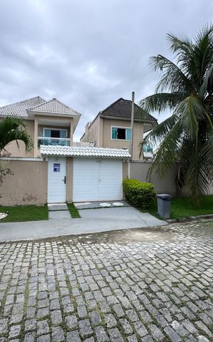 Casa de condomínio à venda com 180m², 4 quartos e 2 vagas Casa de condomínio à venda com 180m², 4 quartos e 2 vagasFachada