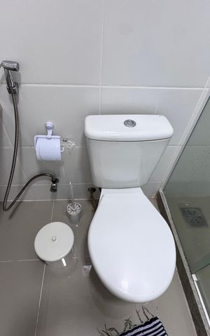 Casa de condomínio à venda com 180m², 4 quartos e 2 vagas Casa de condomínio à venda com 180m², 4 quartos e 2 vagasSuíte 4 - Banheiro