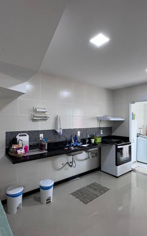 Casa de condomínio à venda com 180m², 4 quartos e 2 vagas Casa de condomínio à venda com 180m², 4 quartos e 2 vagasCozinha