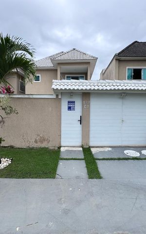 Casa de condomínio à venda com 180m², 4 quartos e 2 vagas Casa de condomínio à venda com 180m², 4 quartos e 2 vagasFachada