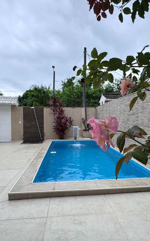 Casa de condomínio à venda com 180m², 4 quartos e 2 vagas Casa de condomínio à venda com 180m², 4 quartos e 2 vagasÁrea externa