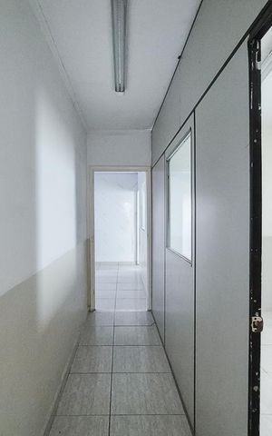 Casa para alugar com 588m², 6 quartos e 25 vagas Casa para alugar com 588m², 6 quartos e 25 vagasquarto 1