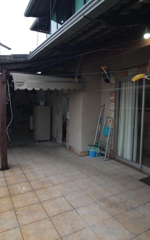 Apartamento à venda com 250m², 4 quartos e 4 vagasCobertura