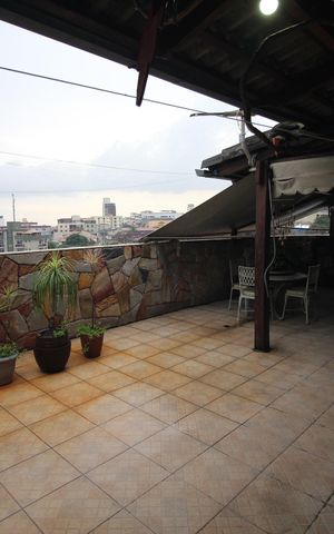 Apartamento à venda com 250m², 4 quartos e 4 vagasCobertura
