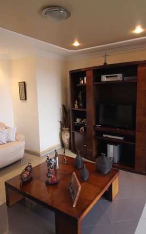 Apartamento à venda com 250m², 4 quartos e 4 vagasSala 2