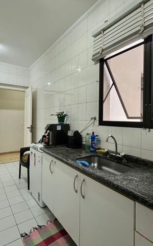 Apartamento à venda com 121m², 2 quartos e 3 vagas Apartamento à venda com 121m², 2 quartos e 3 vagasCozinha