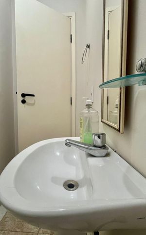 Apartamento à venda com 121m², 2 quartos e 3 vagas Apartamento à venda com 121m², 2 quartos e 3 vagasLavabo