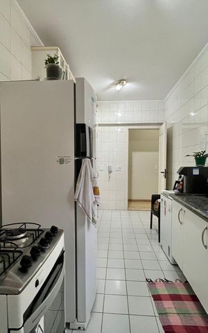 Apartamento à venda com 121m², 2 quartos e 3 vagas Apartamento à venda com 121m², 2 quartos e 3 vagasCozinha