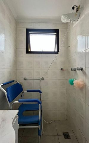 Apartamento à venda com 121m², 2 quartos e 3 vagas Apartamento à venda com 121m², 2 quartos e 3 vagasBanheiro da Suíte 2