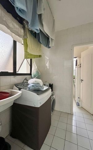 Apartamento à venda com 121m², 2 quartos e 3 vagas Apartamento à venda com 121m², 2 quartos e 3 vagasÁrea de Serviço