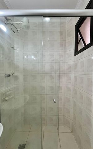 Apartamento à venda com 121m², 2 quartos e 3 vagas Apartamento à venda com 121m², 2 quartos e 3 vagasBanheiro da suíte 1