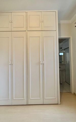 Apartamento à venda com 121m², 2 quartos e 3 vagas Apartamento à venda com 121m², 2 quartos e 3 vagasSuíte 1