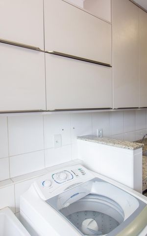 Apartamento à venda com 69m², 2 quartos e 2 vagas Apartamento à venda com 69m², 2 quartos e 2 vagasCozinha e Área de Serviço