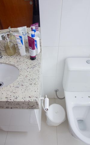 Apartamento à venda com 69m², 2 quartos e 2 vagas Apartamento à venda com 69m², 2 quartos e 2 vagasBanheiro da Suíte