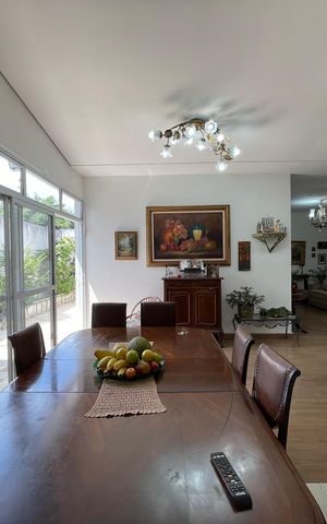 Casa para alugar com 120m², 3 quartos e 3 vagas Casa para alugar com 120m², 3 quartos e 3 vagasSala de Jantar