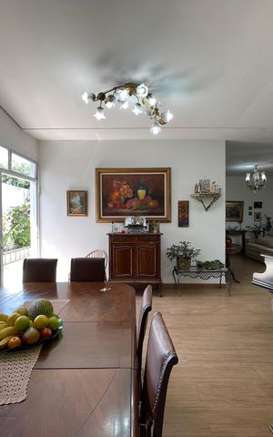 Casa para alugar com 120m², 3 quartos e 3 vagas Casa para alugar com 120m², 3 quartos e 3 vagasSala de Jantar