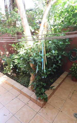 Casa à venda com 138m², 3 quartos e 1 vagaÁrea de Serviço