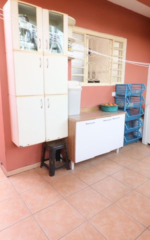 Casa à venda com 138m², 3 quartos e 1 vagaÁrea de Serviço