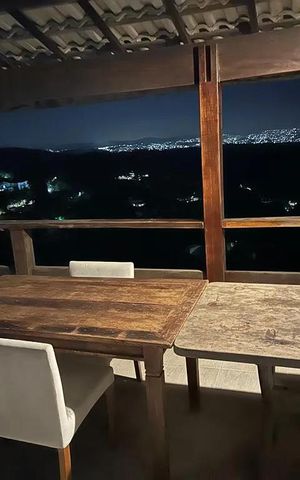 Casa de condomínio para alugar com 450m², 3 quartos e 3 vagas