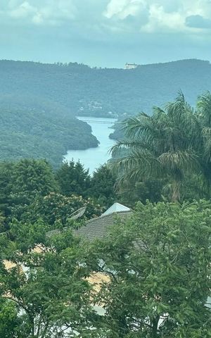 Casa de condomínio para alugar com 450m², 3 quartos e 3 vagas
