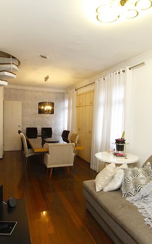 Apartamento à venda com 300m², 4 quartos e 2 vagasSala