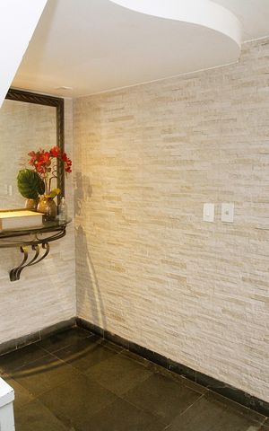 Apartamento à venda com 300m², 4 quartos e 2 vagasHall de entrada