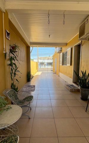 Casa à venda com 80m², 2 quartos e 3 vagas