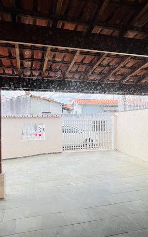 Casa à venda com 151m², 3 quartos e 3 vagas