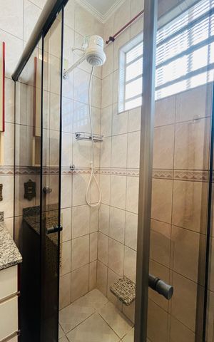 Casa à venda com 151m², 3 quartos e 3 vagas