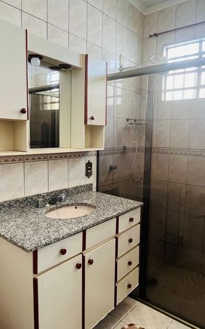 Casa à venda com 151m², 3 quartos e 3 vagas