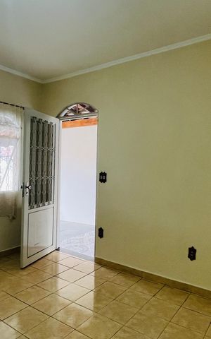 Casa à venda com 151m², 3 quartos e 3 vagas