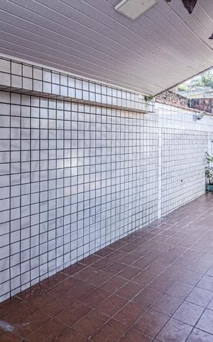 Casa à venda com 398m², 6 quartos e 5 vagas Casa à venda com 398m², 6 quartos e 5 vagashall de entrada_4