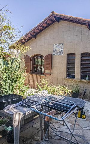 Casa à venda com 398m², 6 quartos e 5 vagas Casa à venda com 398m², 6 quartos e 5 vagasquintal _3