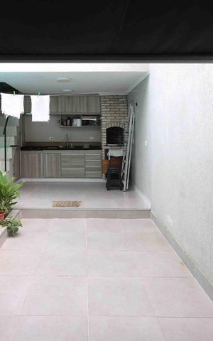 Casa à venda com 140m², 3 quartos e 2 vagas Casa à venda com 140m², 3 quartos e 2 vagasQuintal