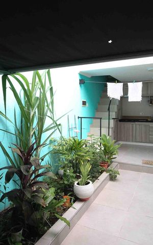 Casa à venda com 140m², 3 quartos e 2 vagas Casa à venda com 140m², 3 quartos e 2 vagasQuintal