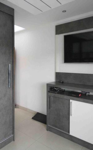 Casa à venda com 140m², 3 quartos e 2 vagas Casa à venda com 140m², 3 quartos e 2 vagasSuite