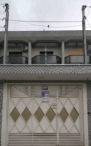 Casa à venda com 140m², 3 quartos e 2 vagas