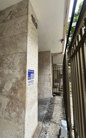 Apartamento à venda com 130m², 3 quartos e 1 vaga Apartamento à venda com 130m², 3 quartos e 1 vagaPlaca