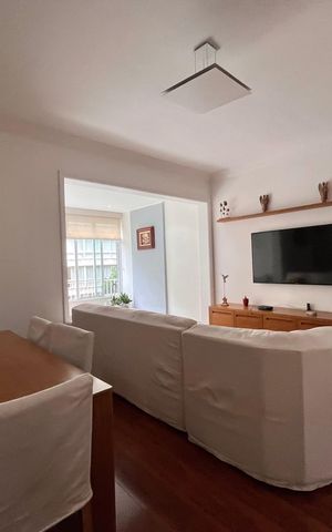 Apartamento à venda com 130m², 3 quartos e 1 vaga Apartamento à venda com 130m², 3 quartos e 1 vagaSala