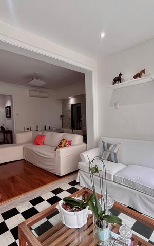Apartamento à venda com 130m², 3 quartos e 1 vaga Apartamento à venda com 130m², 3 quartos e 1 vagaSala