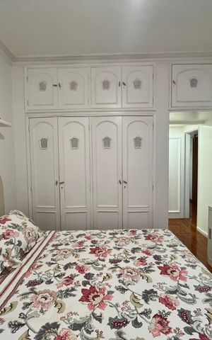 Apartamento à venda com 130m², 3 quartos e 1 vaga Apartamento à venda com 130m², 3 quartos e 1 vagaSuite