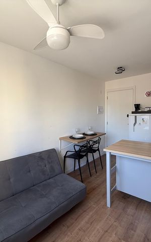 Studio à venda com 26m², 1 quarto e sem vagaSala
