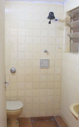 Casa à venda com 135m², 2 quartos e 1 vagaBanheiro 2